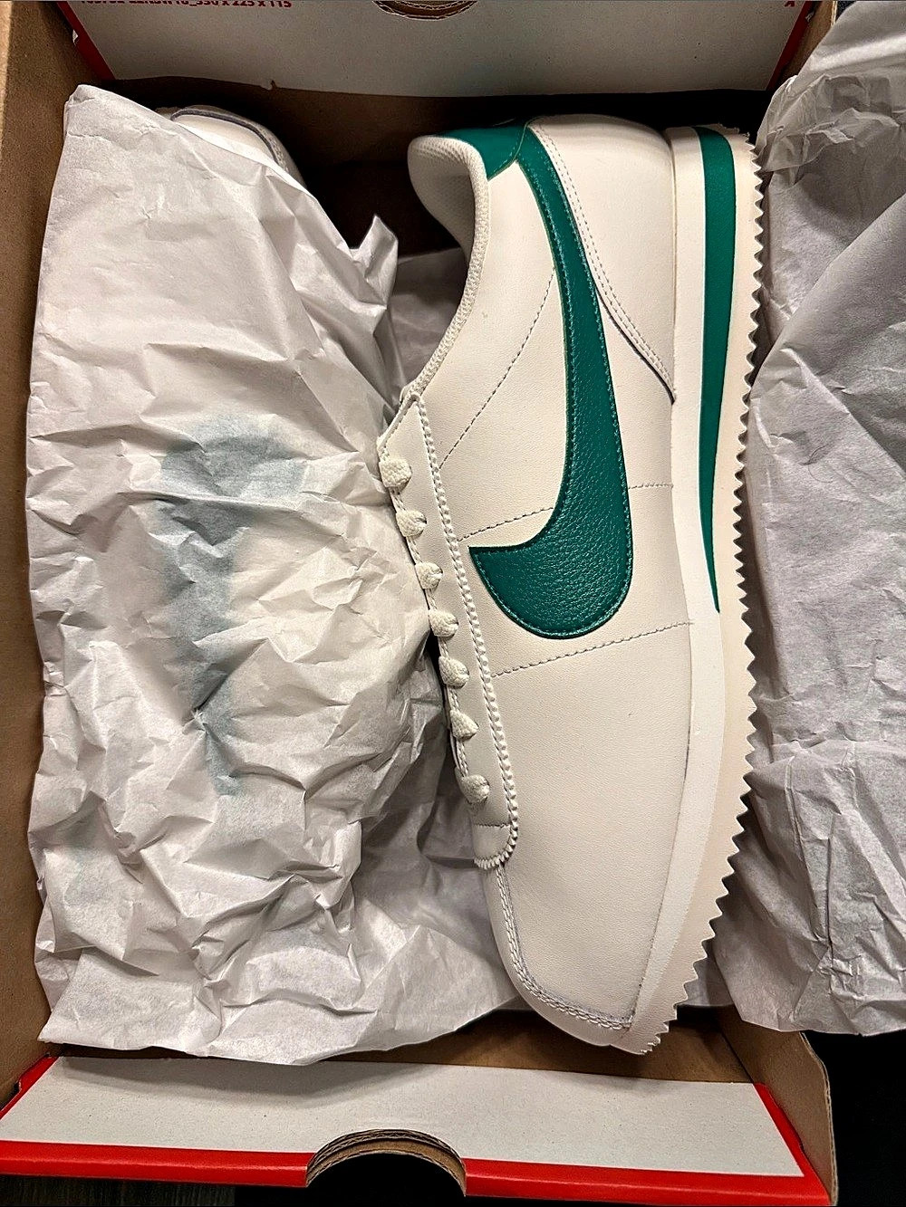Nike Cortez Sneakers White & Green US 11 NWT